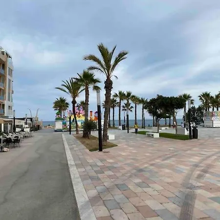 Sunny La Mata Lägenhet *