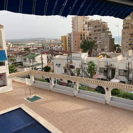 Sunny La Mata Lägenhet